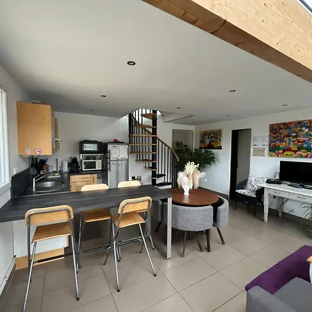 Plages Du Debarquement בית נופש *